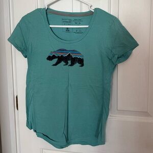 Patagonia Teal T-Shirt with Bear Design